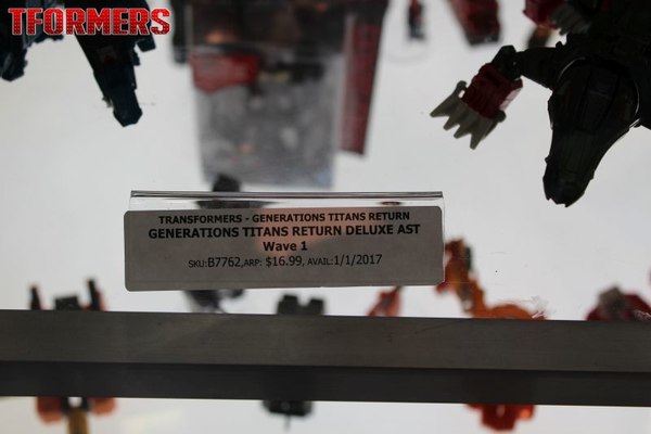 SDCC 2016   Generations Platinum Series And Titans Return Preview Night Display 023 (23 of 157)